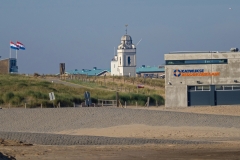 Uitzicht vanaf het strand op Katwijk