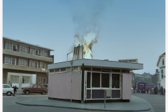 Brand-in-de-patat-zaak-van-prins-op-het-emmaplein-1968